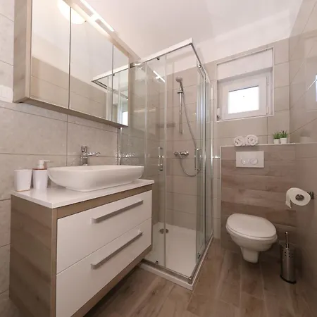 Ostanak kod kuće Silver