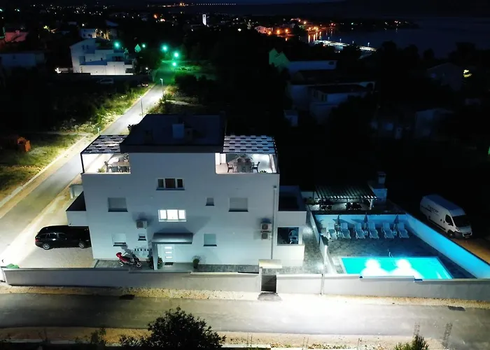 Ostanak kod kuće Silver *