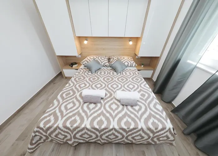 Silver * Starigrad-Paklenica