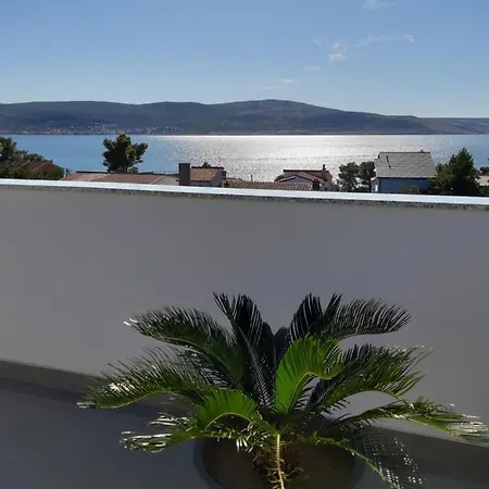 Silver Δωμάτια σε οικογενειακή κατοικία Starigrad Paklenica