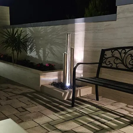 Silver Δωμάτια σε οικογενειακή κατοικία Starigrad Paklenica