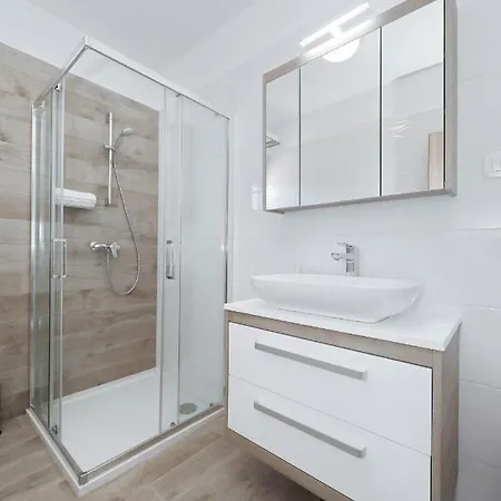 Silver 民宿 斯塔利格拉德-帕克利尼卡