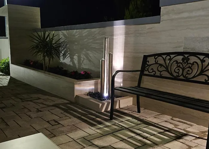 Silver Rum i privatbostad Starigrad Paklenica