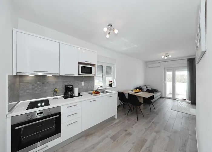 Silver * Starigrad Paklenica