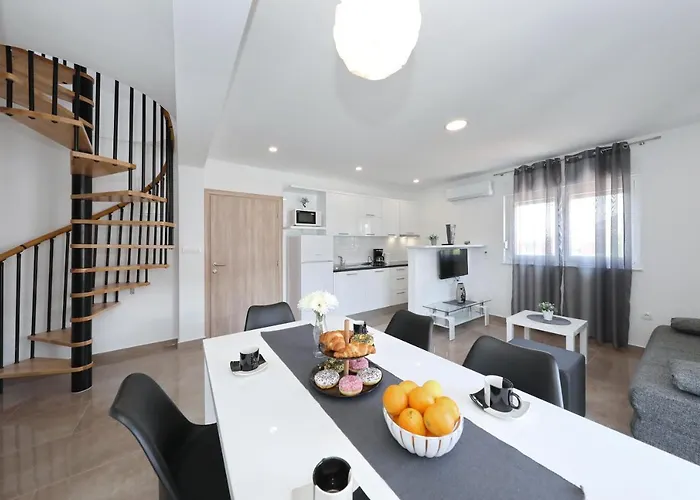 Silver * Starigrad Paklenica